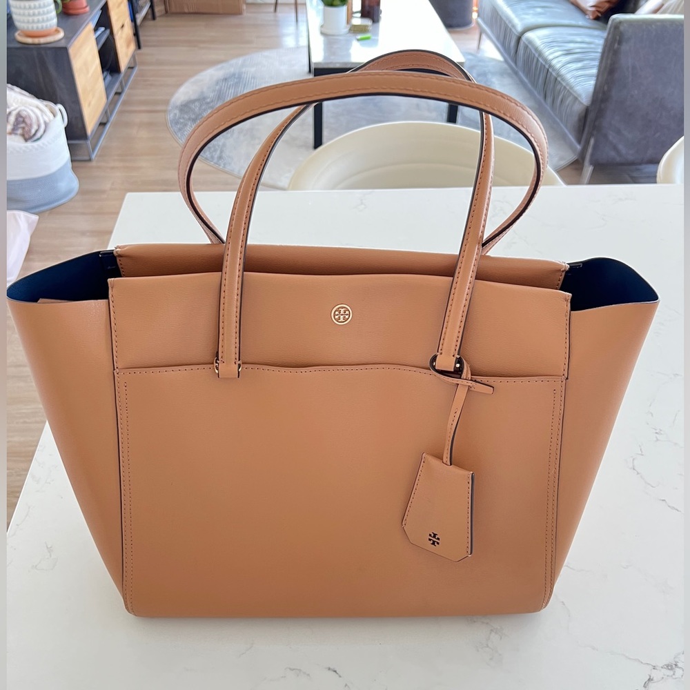 Tory Burch Saffiano Leather Tote - nude